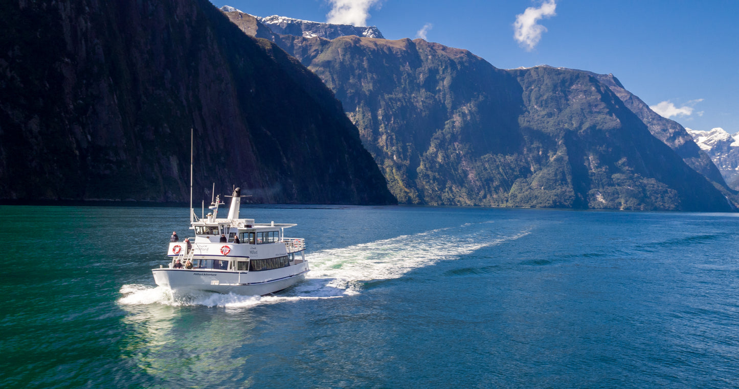 Milford Sound boat cruise included in private guided tour