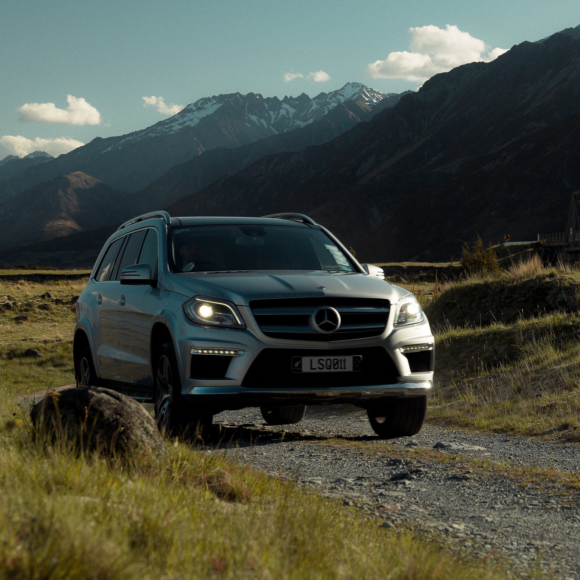 Luxury transport provided on Aoraki Mount Cook private guided tour