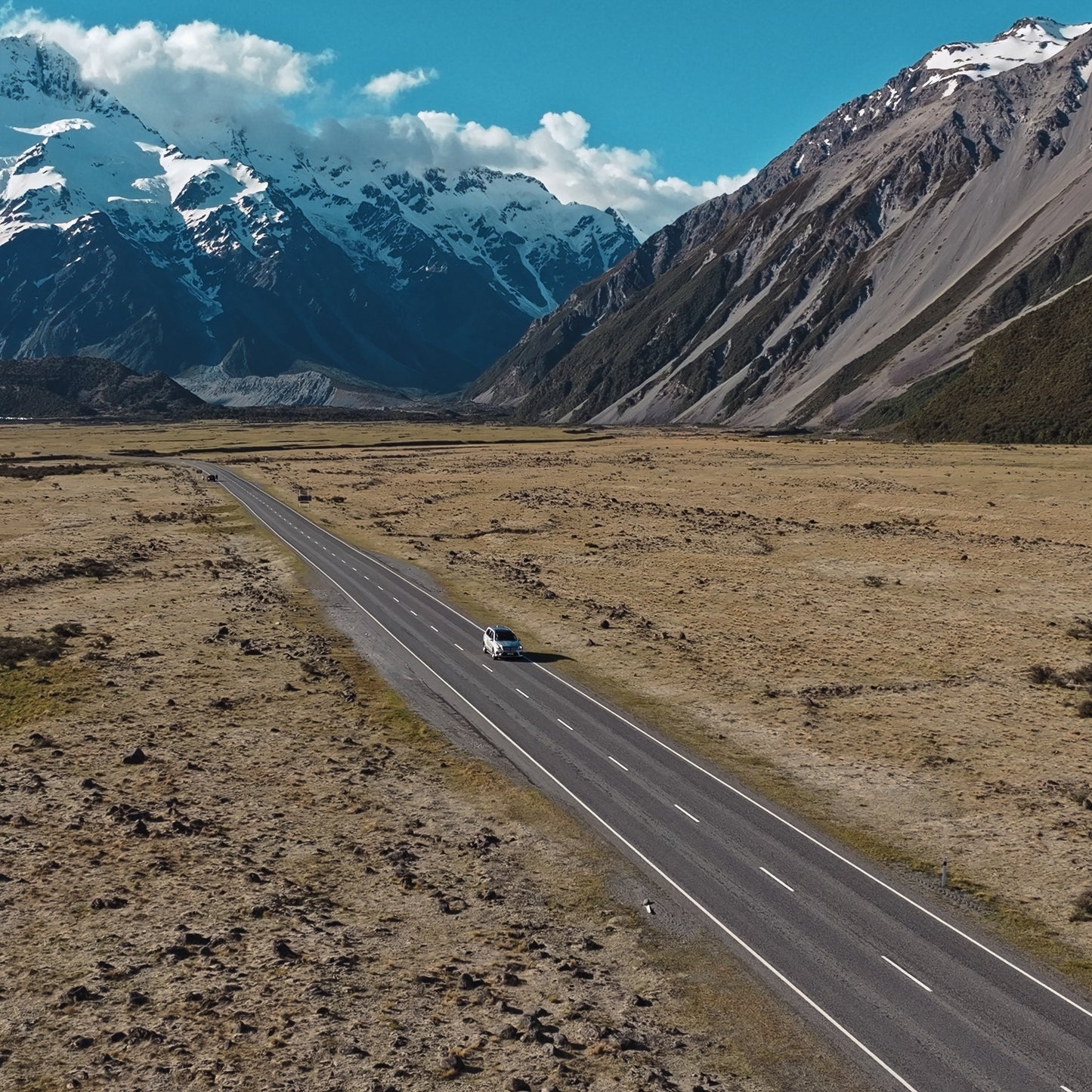 Scenic drive to Mount Cook National Park on private guided tour from Queenstown